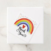 Merci Rainbow carré étiquettes de faveur (En situation)