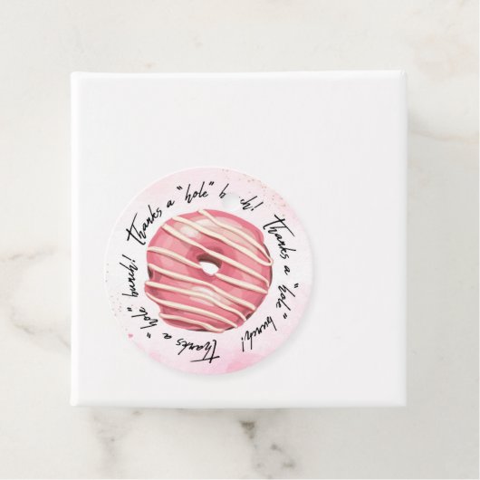 Merci une étiquette de donut à trou (En situation)