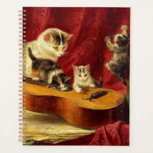Mère Chat et chatons Jouer avec la guitare