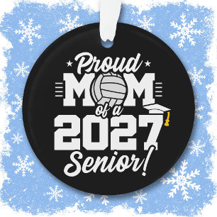 Mère fière de la diplômée de la promotion 2027 en
