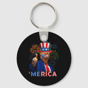 Merica Trump zingt op 4 juli grappige bierdrankjes Sleutelhanger