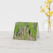 Merles à ailes rouges sur la carte de note de (Fleur jaune)