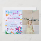 Mermaid assis sur des invitations de coquilles vio (Devant)