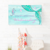 Mermaid Tail onder het Zee 'Birthday Banner' Spandoek (Insitu)