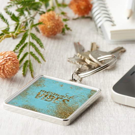 Mermaid Vibes - Gold Glitter Typografie over Blauw Sleutelhanger (Zijkant)