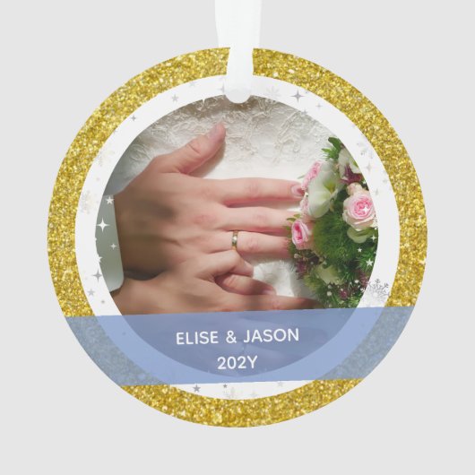 Merrily toujours après 1er Noël en tant que Mr et  (dos)