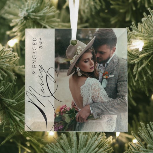 Merry and Engaged Script Vertical Photo Snowflake Glas Ornament (Insitu)