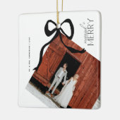 Merry and Married Script Photo Christmas Bow Keramisch Ornament (Links)