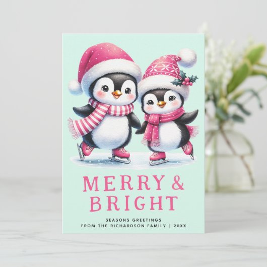 Merry & Bright Fun Penguin Pink Mint Kerstmis Feestdagenkaart (Staand voorkant)