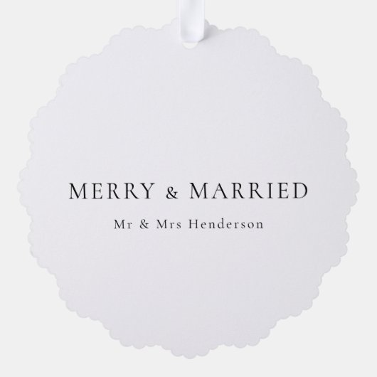 Merry en getrouwd | Passen getrouwd Eerste Kerstmi Ornament Kaart (Achterkant)