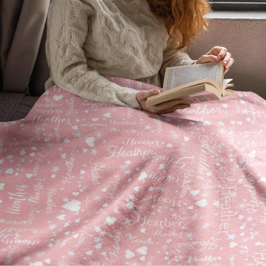 Merveilleuse couverture en polaire rose avec nom e