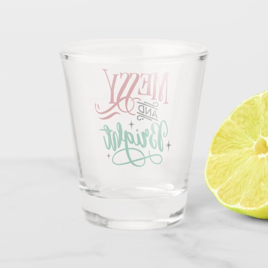 Messy en Bright | Funny Festive-kerstmis Shot Glas (Achterkant)