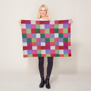 met de hand gebreide kleurrijke patchwerkvierkantj fleece deken
