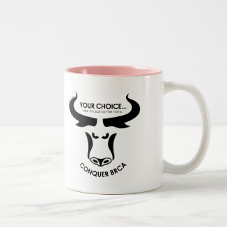 Met de rechter bediende BRCA Previvor Coffee Cup Tweekleurige Koffiemok