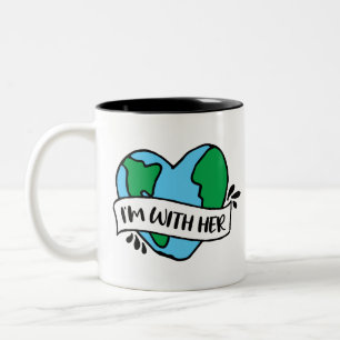 Met haar ecovriendelijke pictogram Happy Earth Cli Tweekleurige Koffiemok