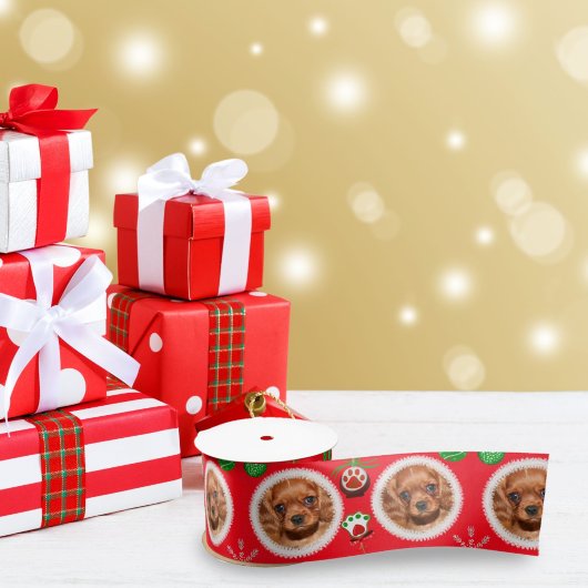 Met het kerstcadeaupatroon op het fotopatroon word lint