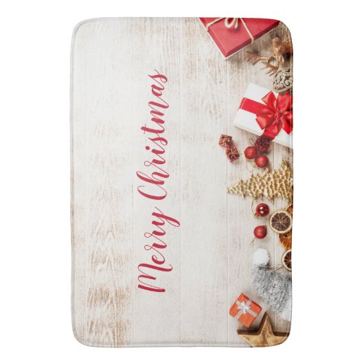 Met kerstmis behandelde items op een Rustige Woode Badmat (Voorkant Verticaal)