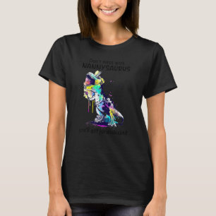 Met Nannysaurus krijg je Jurasskicke T-shirt