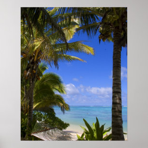 Met palmen omzoomd strand Cook Eilanden 2 Poster