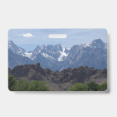 Met sneeuwgemap beklede bergen van de Lone Pine Badge (Back)