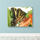 Met vlinder omwikkeld canvas afdruk (Insitu (Houten vloer))