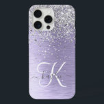 Métal brossé violet Parties scintillant d'argent N<br><div class="desc">Personnalisez facilement ce design branché de boîtier de téléphone chic avec une jolie parties scintillant brillante en argent sur un arrière - plan métallique brossé violet.</div>