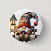 Metal Button Pin Winter Gnome (Voorkant)