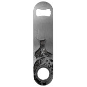 Metalen achtergrond met mechanische schade speed flessenopener (Voorkant)