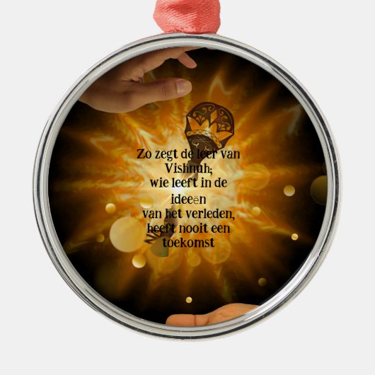 Metalen ornament met de leer van Vishnuh  (Voorkant)