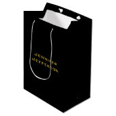 Metallic Gold & Black Professional Modern Elegant Medium Cadeauzakje (Voorkant Gekanteld)