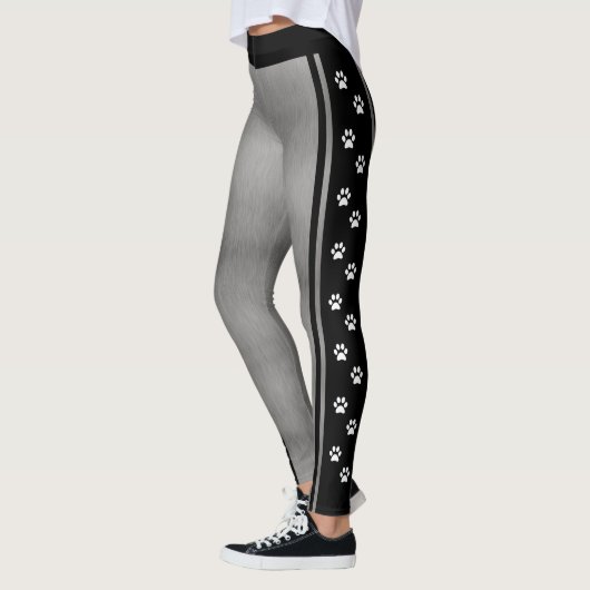 Metallic Silver Grey Black en White Paw Print Leggings (Links)