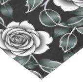 Metallic Silver Roses With Dark Green Leaves Tafelkleed (Gekanteld)