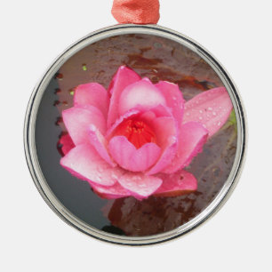 Métallique ornement de fleur de nénuphar rose