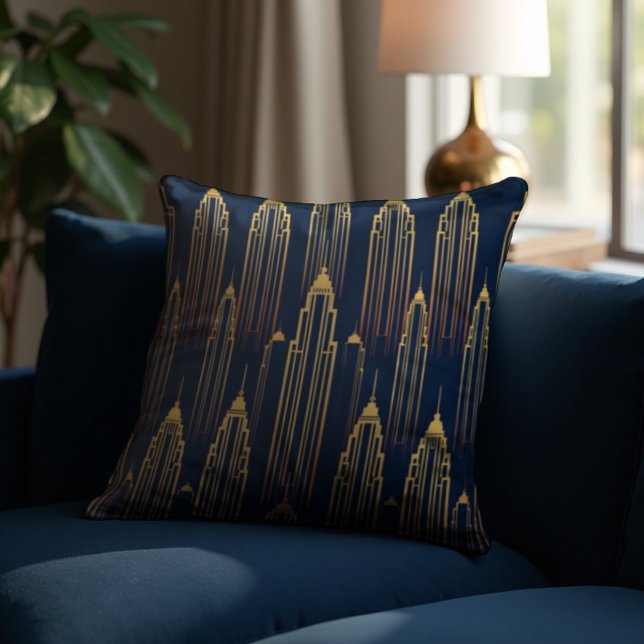 Metropolis Roos Messing - Luxe Deco Geometrie Kussen (Jazz Age opulence. Rose brass Art Deco skyscrapers for luxurious interiors.)