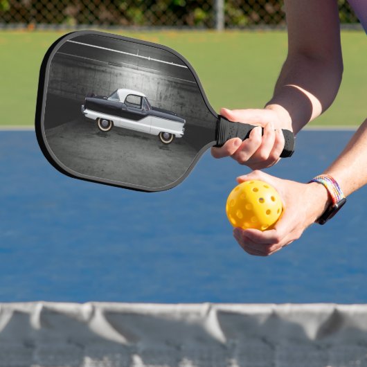 Metropolitan Black and White Nash Pickleball Paddle (Insitu)