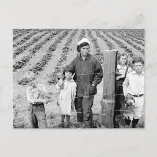 Mevrouw Arnold en kinder - 1939. Briefkaart