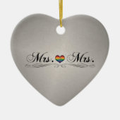 Mevrouw en mevrouw Lesbian Pride Typography Design Keramisch Ornament (Voorkant)