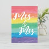 Mevrouw en mevrouw Rainbow Lesbian Wedding Invitat Kaart (Staand voorkant)