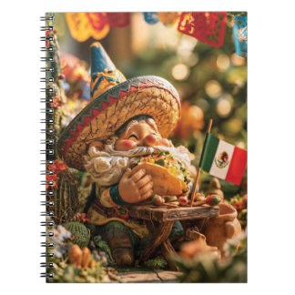 Mexicaanse kabouter met een sombrero die een taco notitieboek