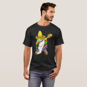 Mexican Dabbing Gnome Cinco De Mayo Poncho Sombrer T-shirt (Voorkant volledig)