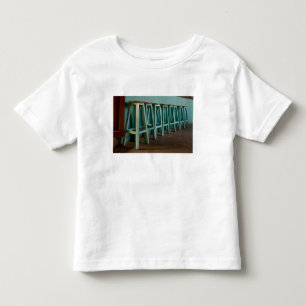 Mexico, Oaxaca, Groene barkrukken tegen de muur Kinder Shirts
