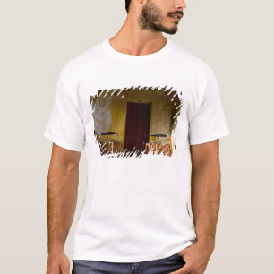 Mexico, Oaxaca, Namiddagzon licht balkon van T-shirt