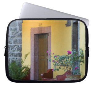 Mexico, San Miguel de Allende, Boogvormige ingang Laptop Sleeve