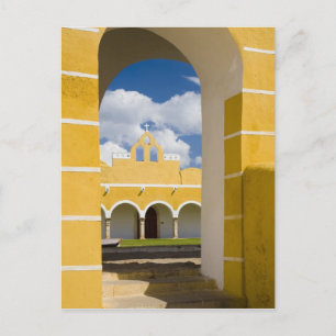 Mexico, Yucatan, Izamal. Het franciscaner klooster Briefkaart
