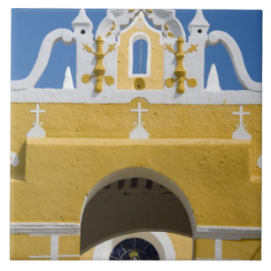 Mexico, Yucatan, Izamal. Het franciscaner klooster Tegeltje