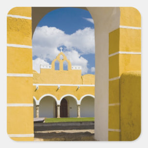 Mexico, Yucatan, Izamal. Het franciscaner klooster Vierkante Sticker