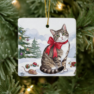 Mia le chat festif avec décoration de fêtes