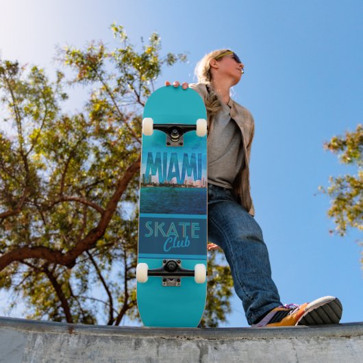 Miami Schaats Club Skateboard (Buiten 1)