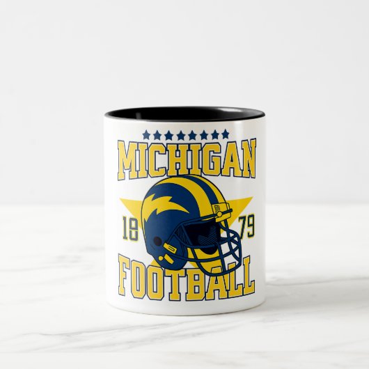 Michigan Football Helmet Vintage College Mug (Centre)