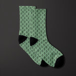 Microscope de Moss Green Science<br><div class="desc">Chaussettes de motif de microscope distinctives pour les passionnés de sciences, scientifiques, professeurs de sciences ou autres nerds intéressés par le monde microscopique. N'oubliez pas de vérifier notre cravate correspondant avec le même motif unique</div>